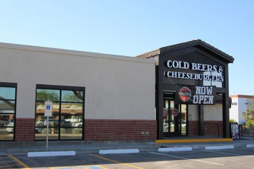 Image for Cold Beers & Cheeseburgers with ID of: 4552972