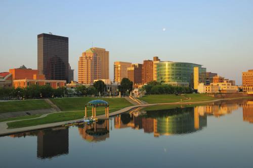 Image for Johnson Investment Counsel with ID of: 4625084