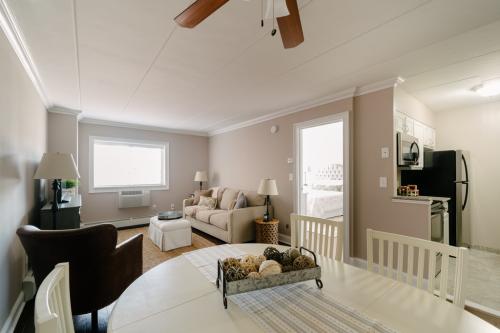 Image for Cadillac Manor with ID of: 4662261