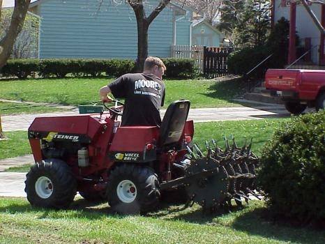 Image for Moore's Lawn Maintenance with ID of: 4676085