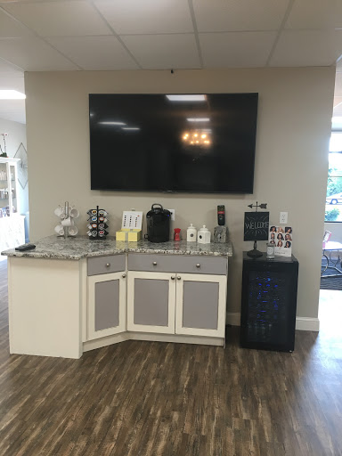 Image for Show Salons with ID of: 4764374