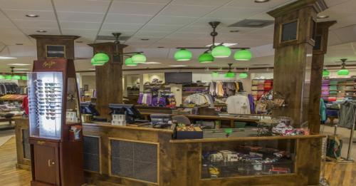 Image for Perlis Clothing Northshore with ID of: 4764823