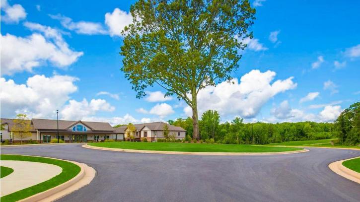 Image for One White Oak Apartments with ID of: 4768544