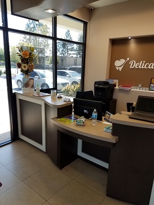 Image for Delicate Smiles with ID of: 4862365