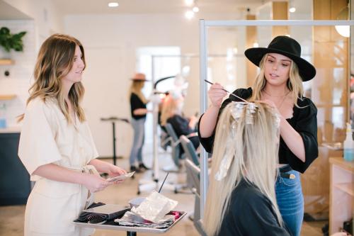Image for Mirror Mirror Salon with ID of: 4893486