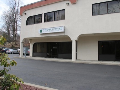 Image for Putnam Dental Arts with ID of: 4935362
