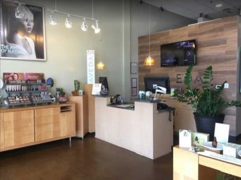 Image for Grove Salon with ID of: 4960146