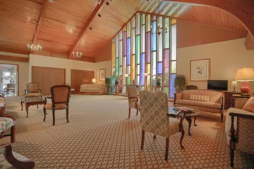 Image for Chandler Funeral Homes & Crematory with ID of: 4960621