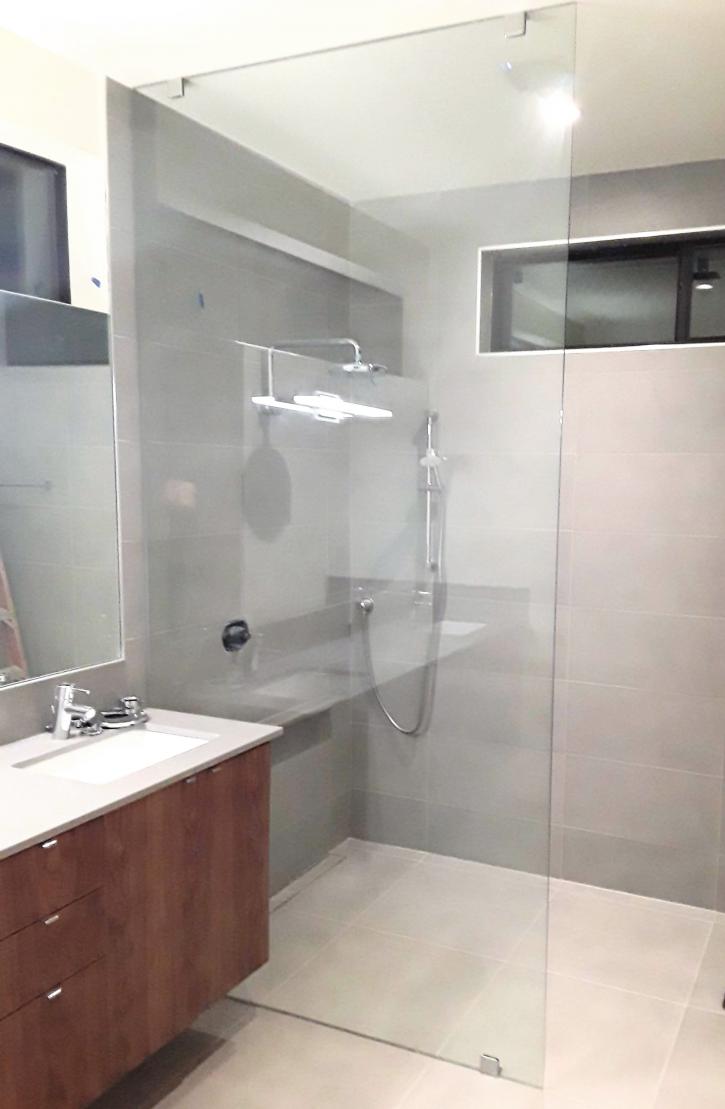 Image for Clearview frameless with ID of: 4962413
