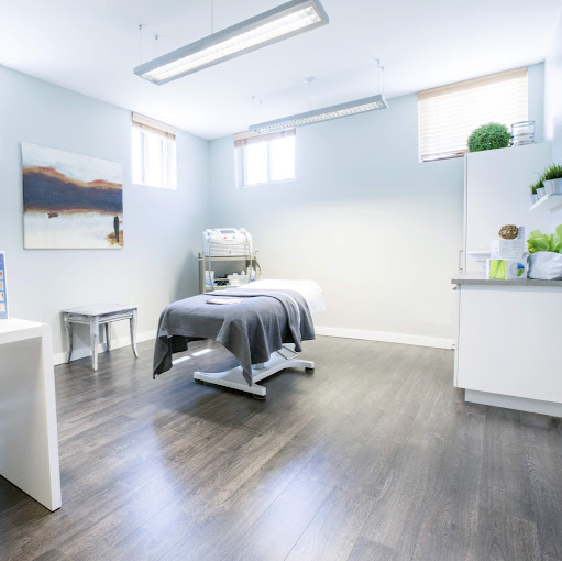 Image for Clinique M Rockland with ID of: 6147476