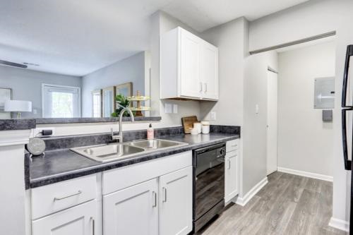 Image for The Willows Apartments with ID of: 4982319