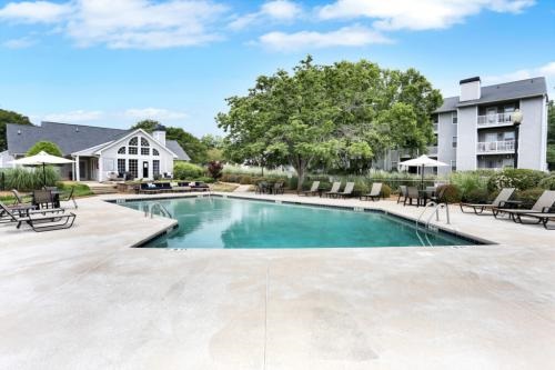Image for The Willows Apartments with ID of: 4982320