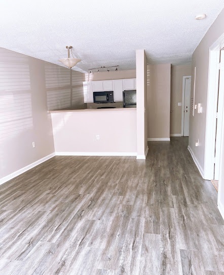Image for The Cole Apartments with ID of: 5062681