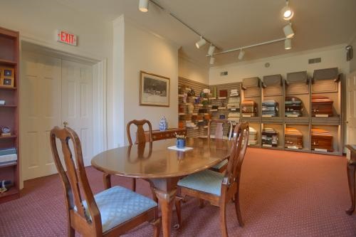 Image for Kuzo Funeral Home, Inc. with ID of: 4546812