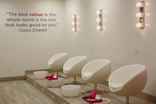 Image for Glamour Gels with ID of: 5184230