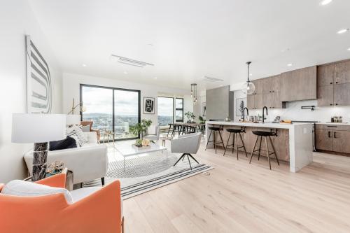 Image for Bernal Hill Builders with ID of: 5258659