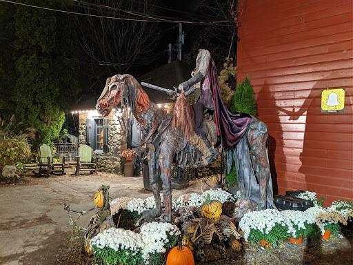 Headless Horseman Hayrides And Haunted Houses Entertainers Other