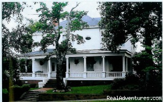Image for The Simmons-Bond Inn with ID of: 629164