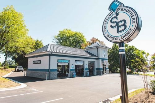 Image for Strickland Brothers 10 Minute Oil Change with ID of: 5286930