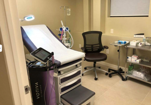 Image for Dr. Bronfman Beauty with ID of: 5322107