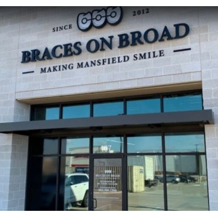 Image for Braces on Broad with ID of: 5410627