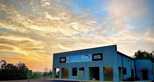 Image for Seneca Animal Hospital with ID of: 5444727
