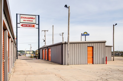 Image for StorageMax Clinton Two with ID of: 5448810