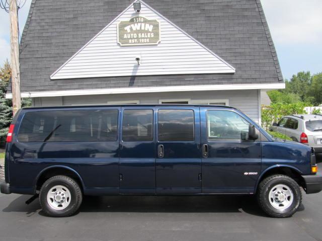Image for Twin Work Vans with ID of: 639881