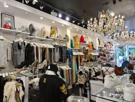Image for U Rock Couture with ID of: 5523686