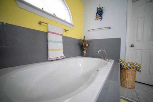 Image for Tub Doctor with ID of: 5553795