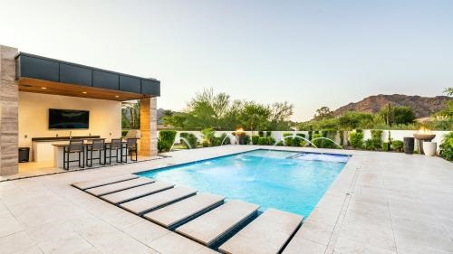 Image for Venetian Outdoors with ID of: 5555998