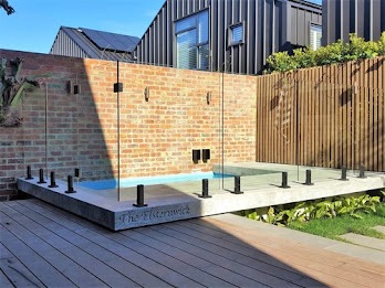Image for Totally Frameless with ID of: 5580007