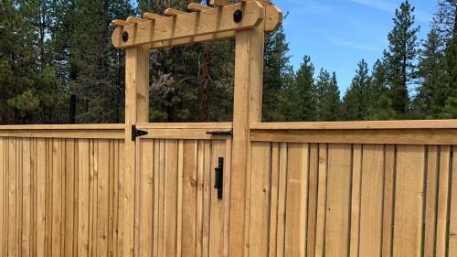 Image for Sisters Fence Company with ID of: 5589346