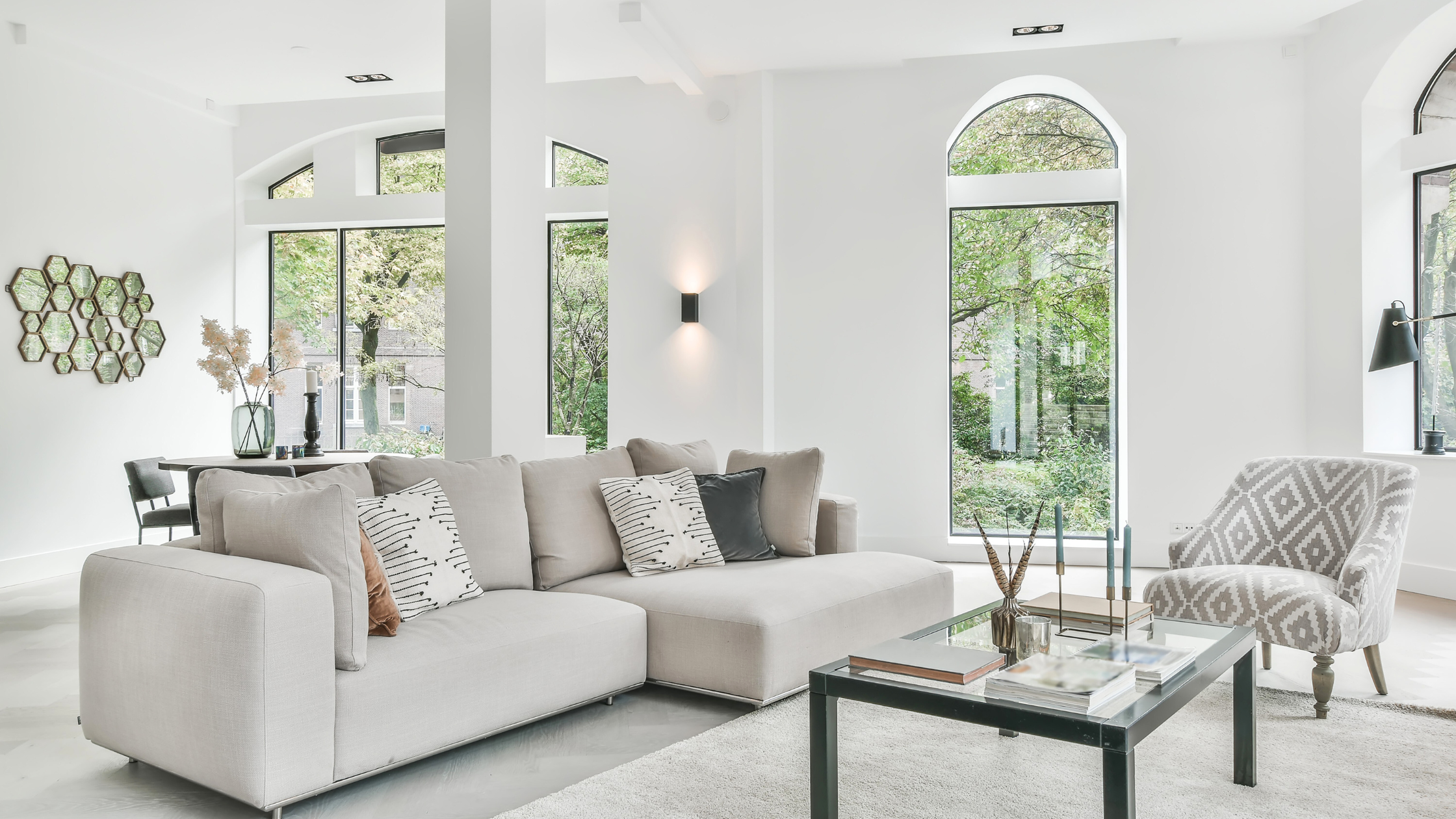 Image for Home Staging Secrets: Tricks Pros Use to Make Living Rooms Look Bigger & Brighter with ID of: 6418161