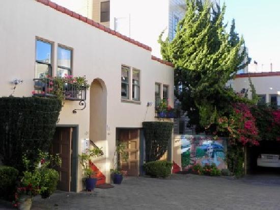 Image for Quality Inn & Suites with ID of: 642491