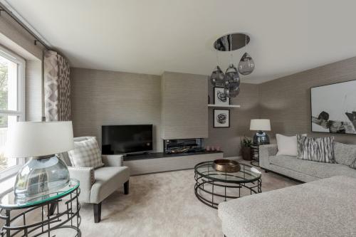 Image for Dundas Estates with ID of: 5642068