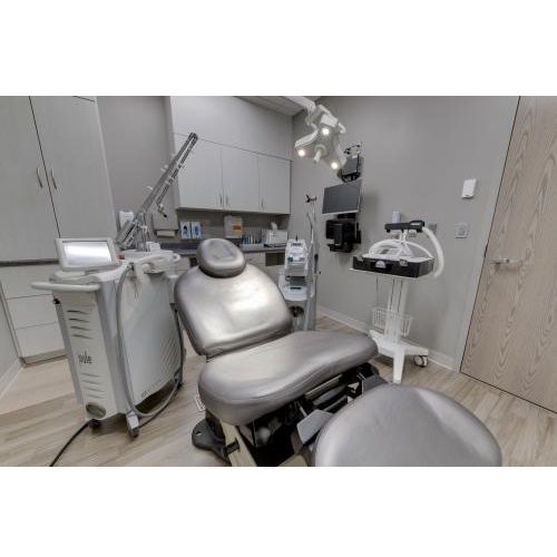 Image for Refine Dermatique Med Spa with ID of: 5645866