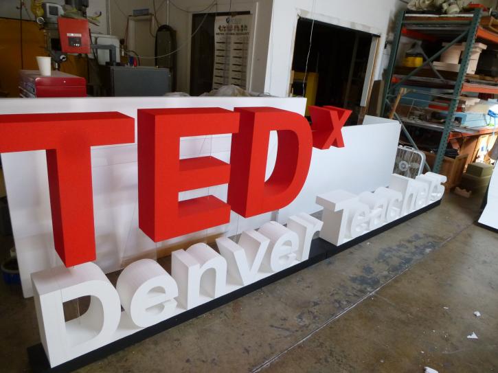Image for Props, signs and display for any event with ID of: 646351