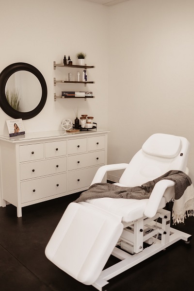 Image for DMC Aesthetics - Central with ID of: 5670844