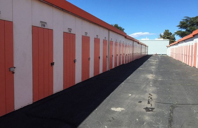Image for Newhall Valencia Mini Storage with ID of: 5687165