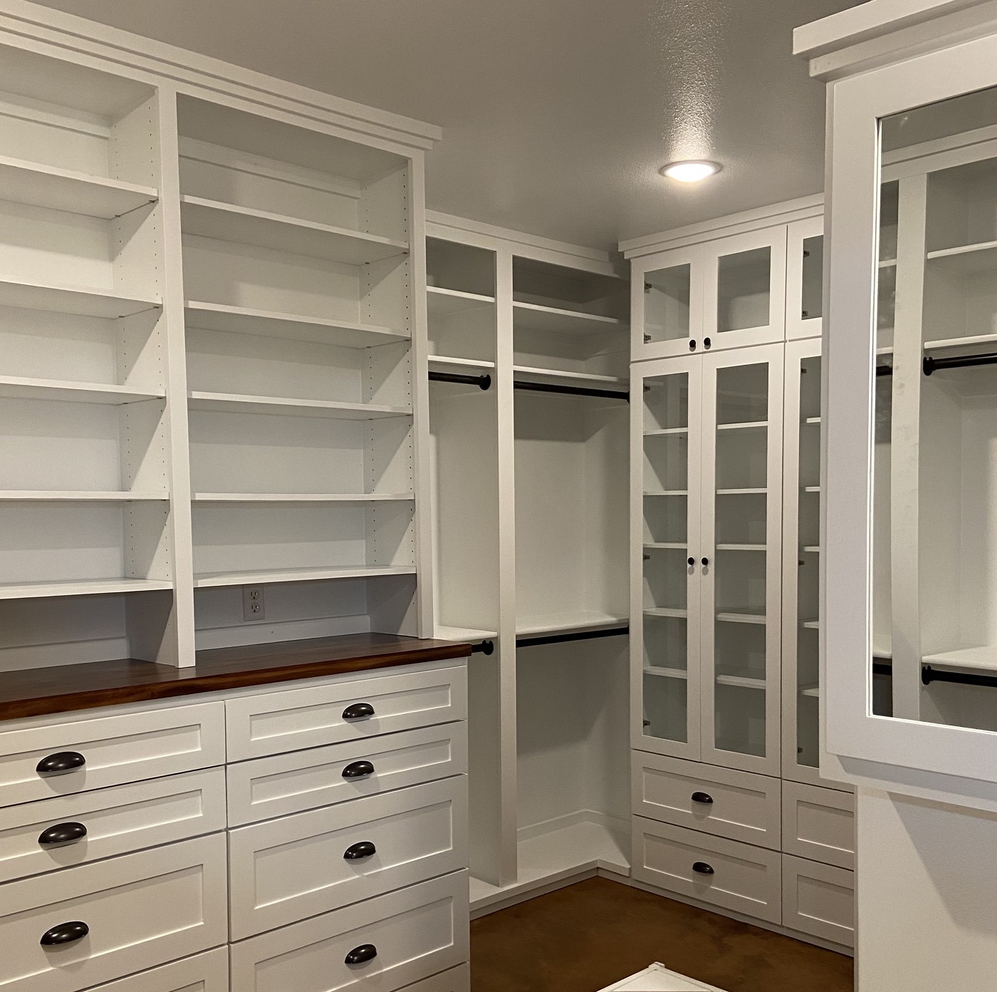 Image for Custom Closet Guys with ID of: 5741864