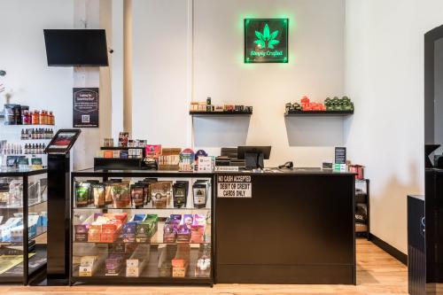 Image for THC Drinks & Edibles by Simply Crafted | Same-Day Delivery with ID of: 5759640