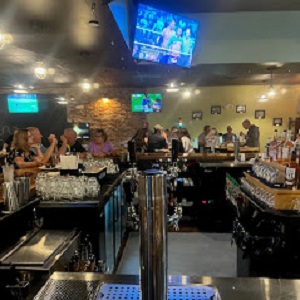 Image for 4 Dogs Brewing Co. & Pub with ID of: 5778487