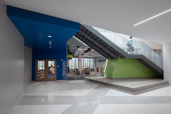 Image for Kenner Discovery Health Sciences Academy with ID of: 5786039