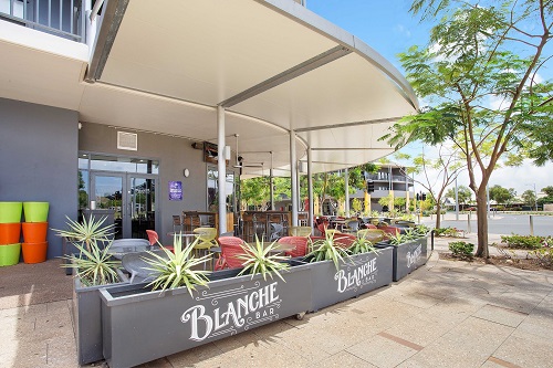 Image for Blanche Bar & Restaurant with ID of: 5802258