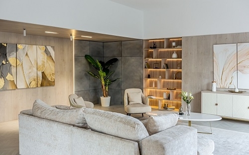 Image for Anne Bromberg Luxury Group with ID of: 5839813
