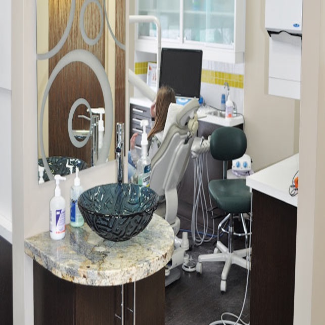 Image for Davinci Smiles Dental Clinic with ID of: 5853228