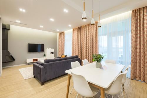 Image for The Stitch Room with ID of: 5947882