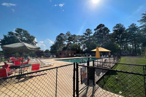 Image for Spacious Skies Campgrounds - Peach Haven with ID of: 5151955