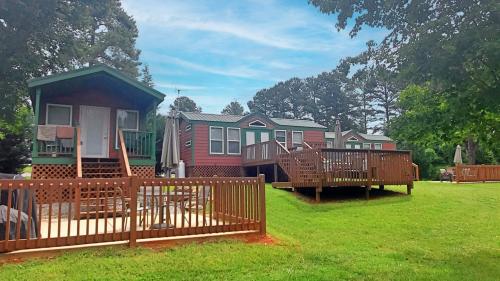 Image for Spacious Skies Campgrounds - Peach Haven with ID of: 5151958